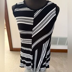 Vince Camuto  black and white sleeveless top
